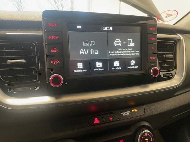 Grå Kia Stonic fra 2020