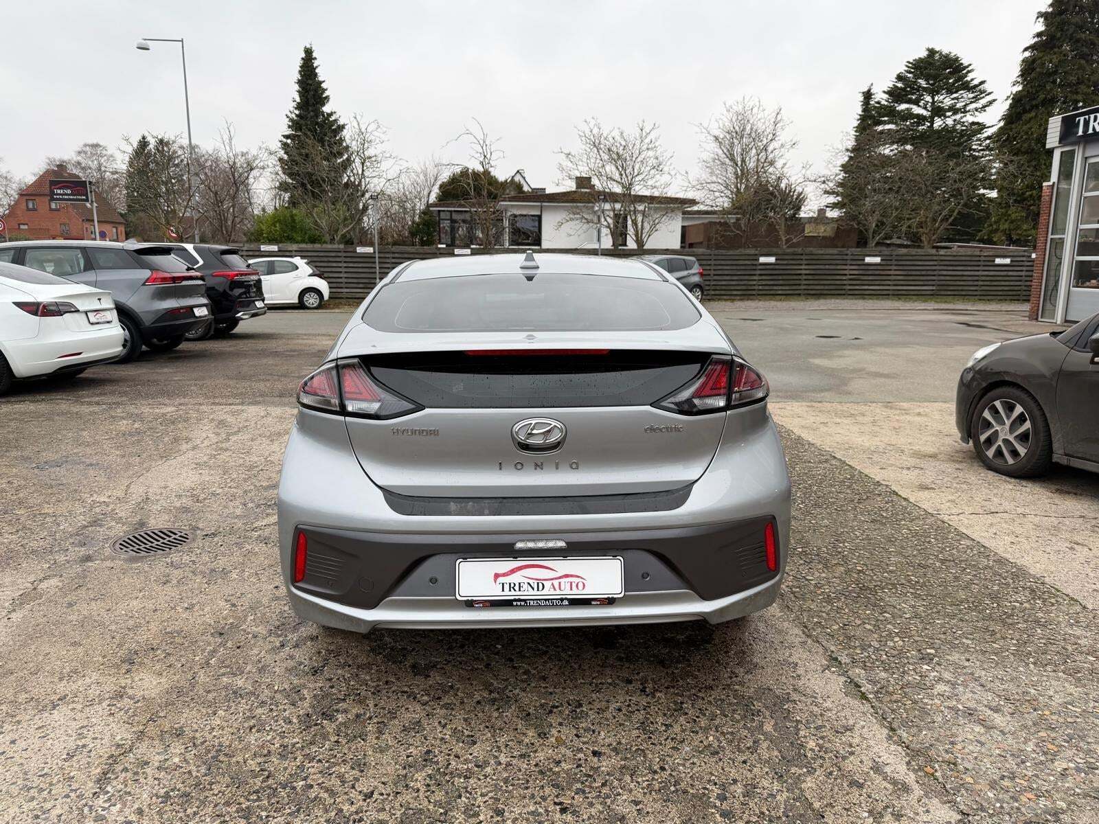 Hyundai Ioniq 40 EV Premium