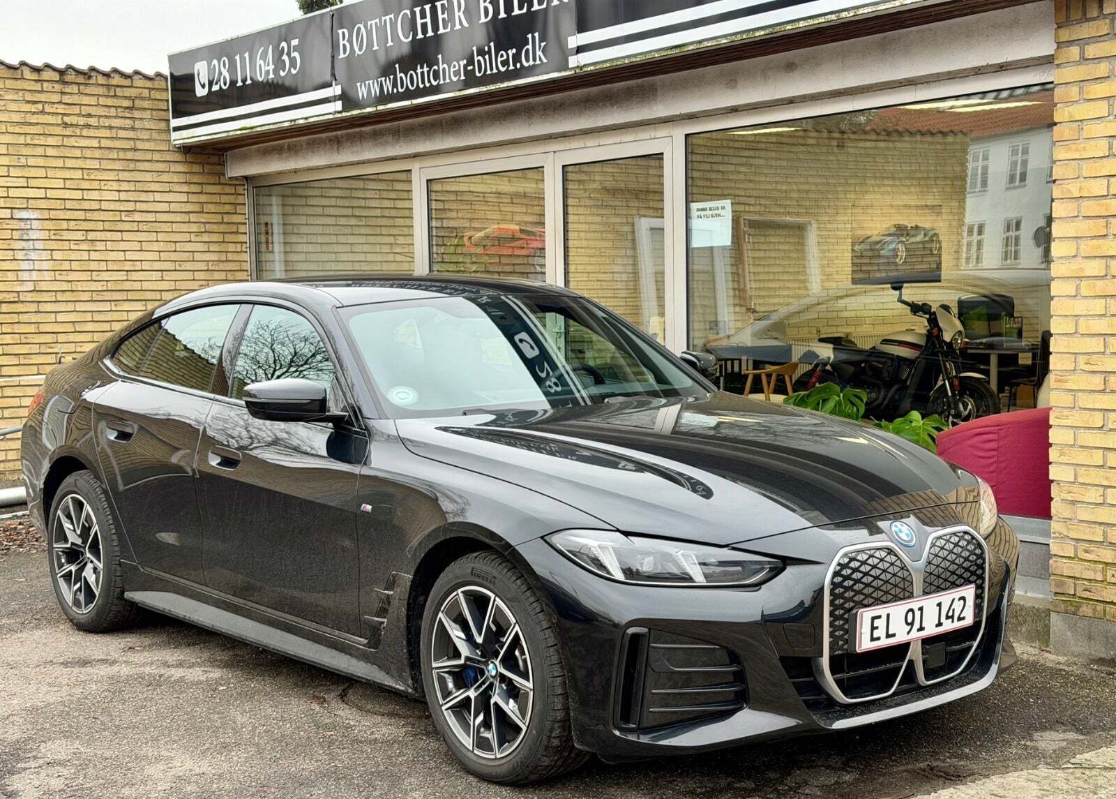 BMW i4 eDrive40 Fully Charged M-Sport