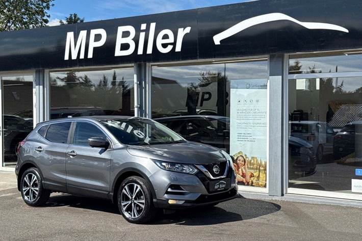 Grå Nissan Qashqai fra 2020 set udefra