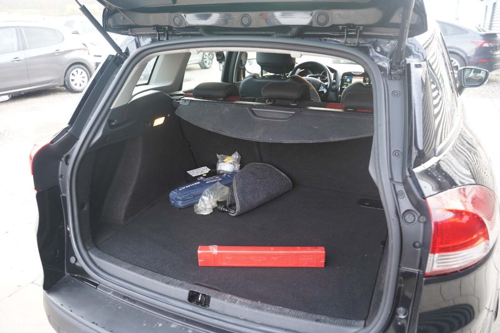 Sort Renault Clio IV fra 2014