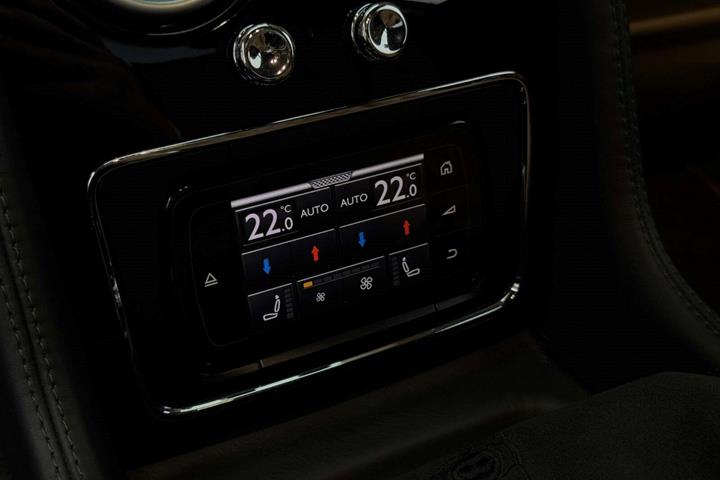 Sort Bentley Flying Spur fra 2015