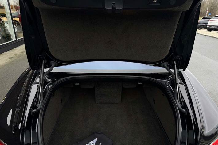 Sort Bentley Flying Spur fra 2015