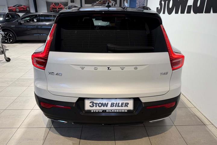 Hvid Volvo XC40 fra 2019