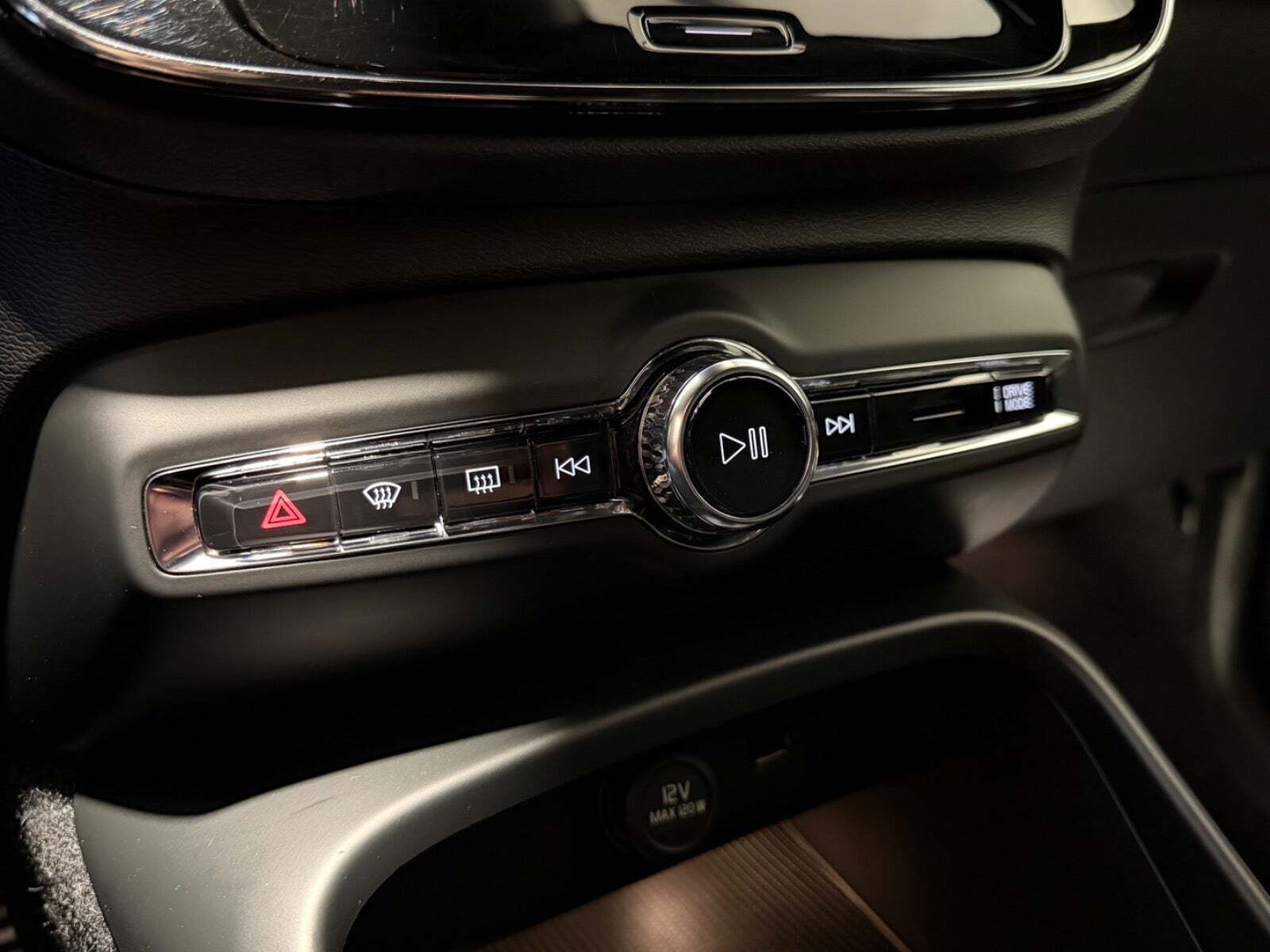 Hvid Volvo XC40 fra 2019