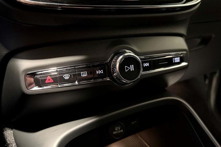 Hvid Volvo XC40 fra 2019