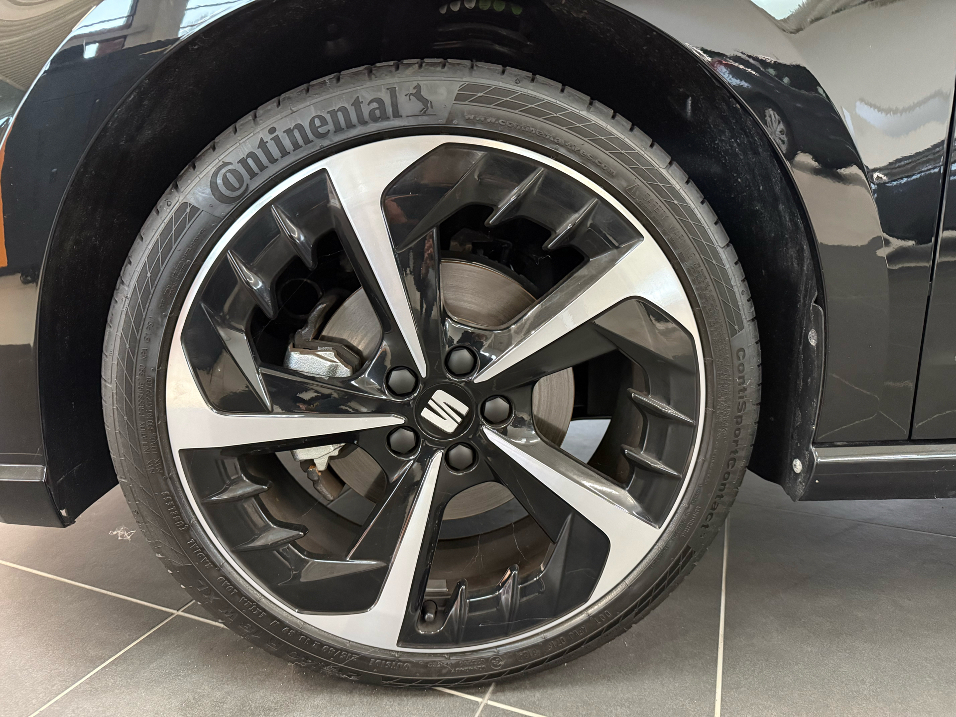 Sort Seat Ibiza fra 2025