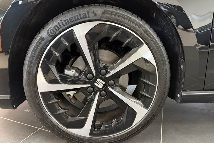 Sort Seat Ibiza fra 2025