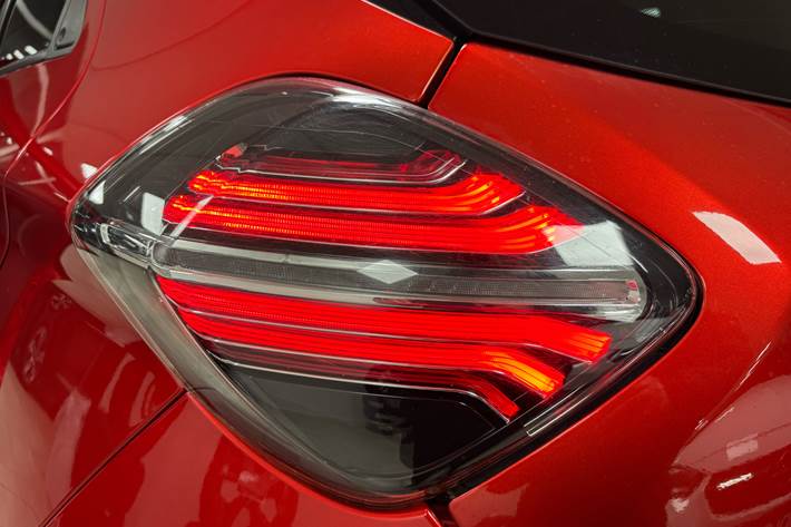 Rød Renault Zoe fra 2021