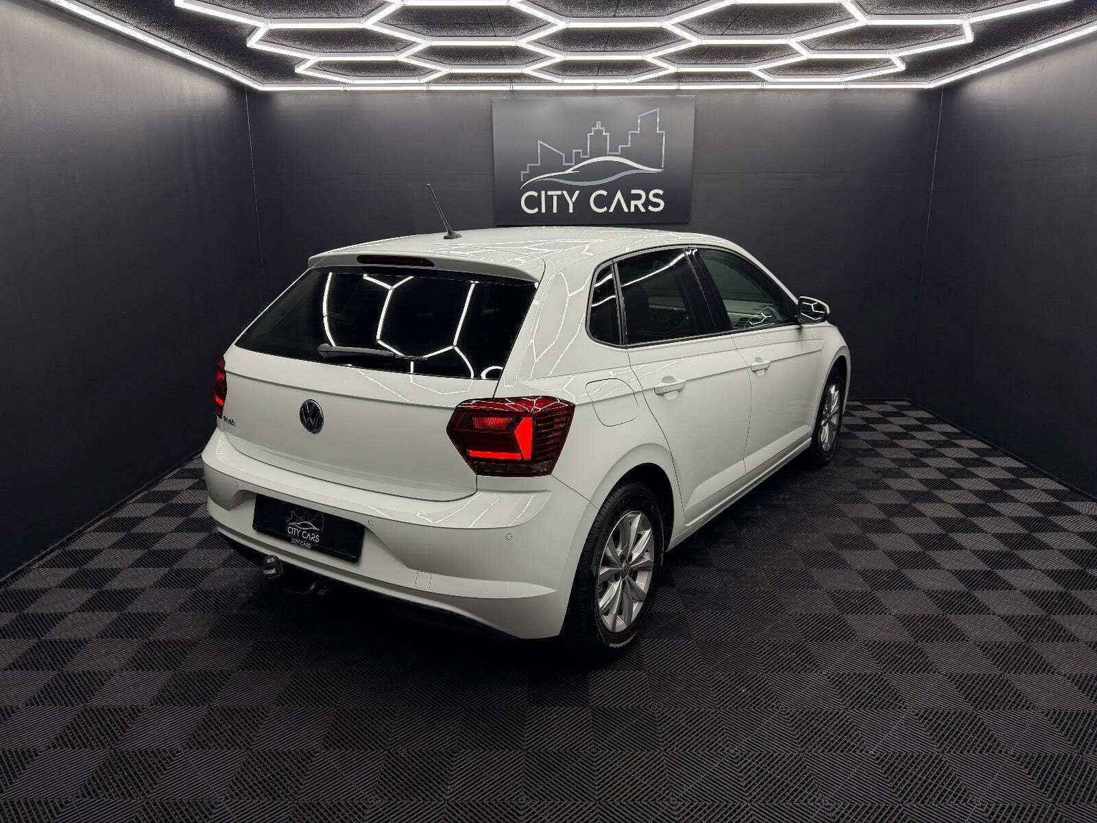 Hvid VW Polo fra 2019