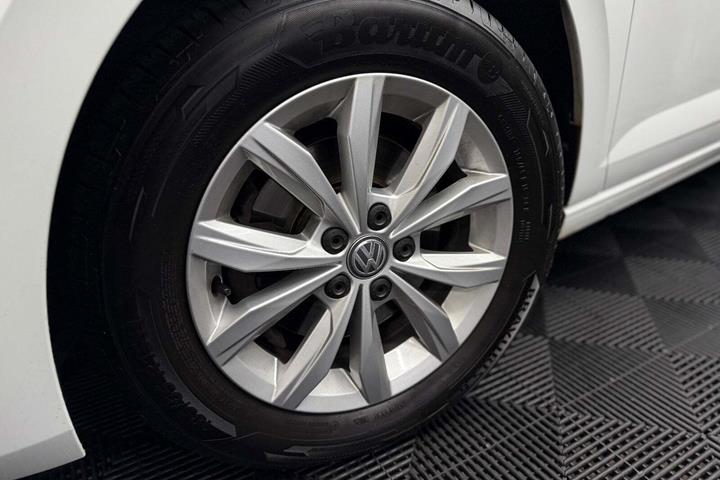 Hvid VW Polo fra 2019