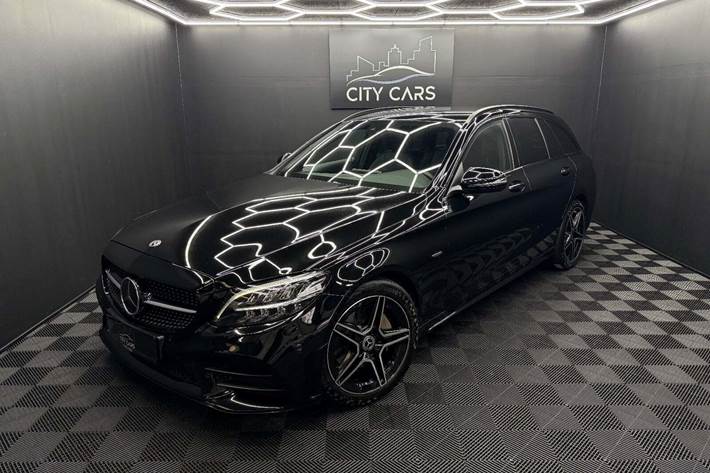Sort Mercedes C220 d fra 2020