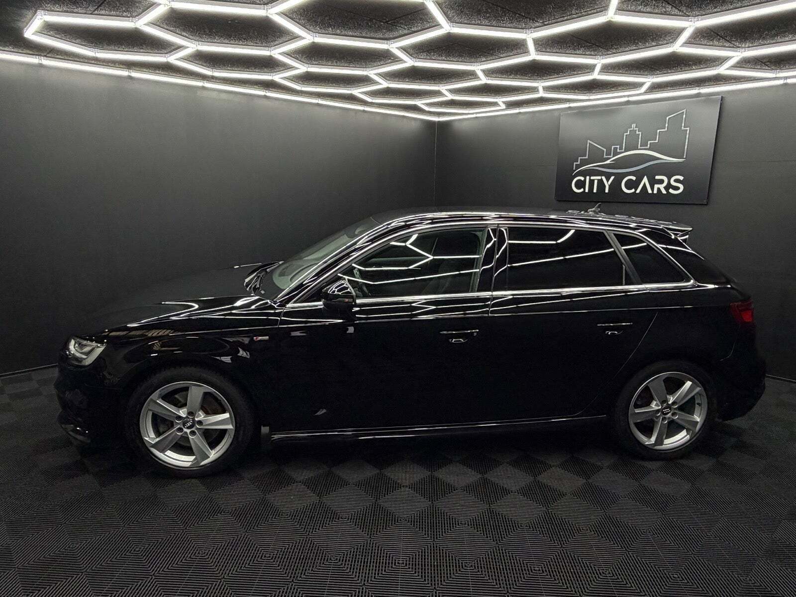 Audi A3 35 TDi S-line Sportback S-tr.