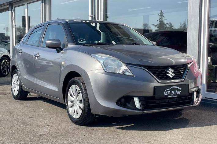 Grå Suzuki Baleno fra 2016