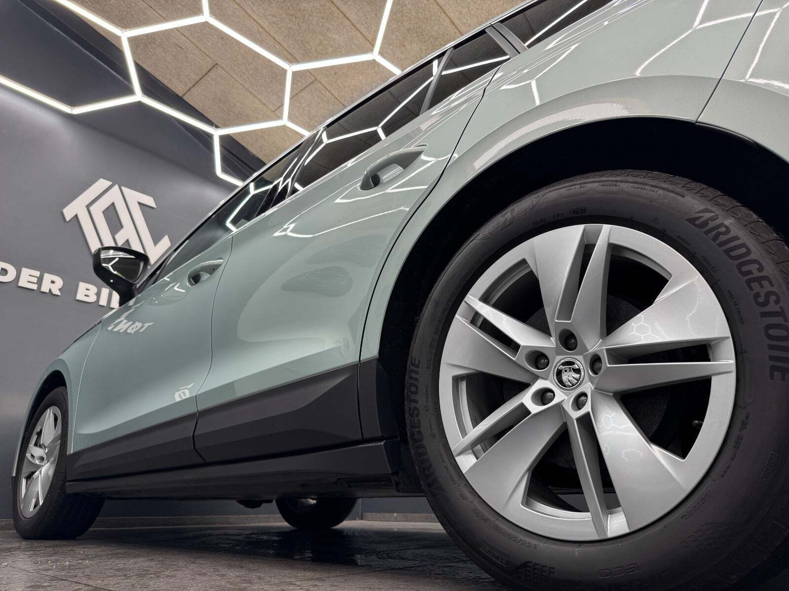 Sølv Skoda Enyaq fra 2022