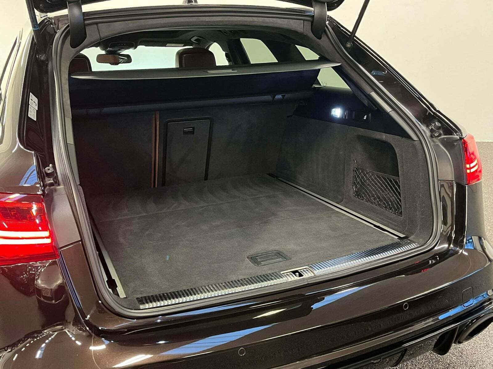 Sort Audi RS6 fra 2018