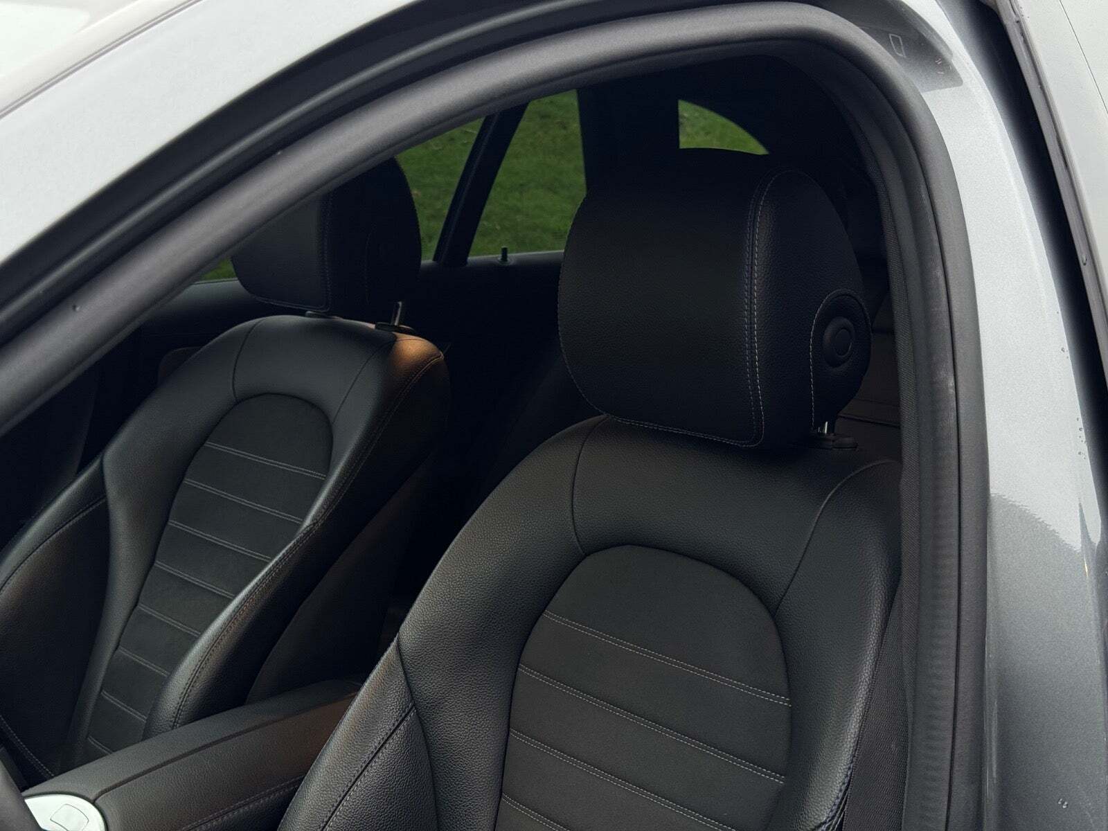 Mercedes C300 de 2,0 AMG Line stc. aut.