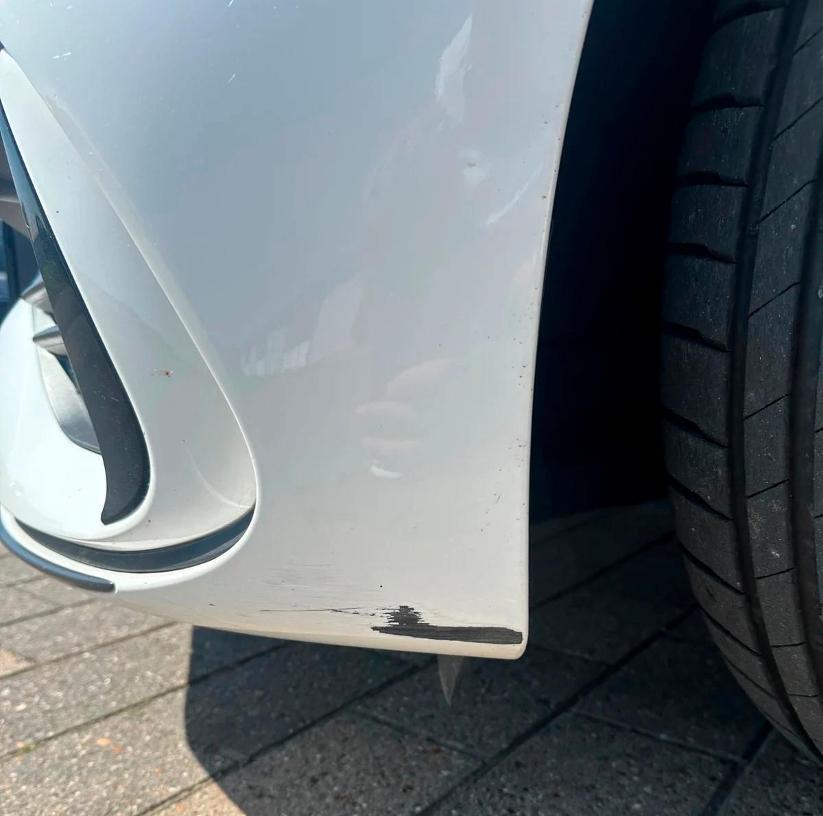 Hvid Mercedes C200 fra 2022