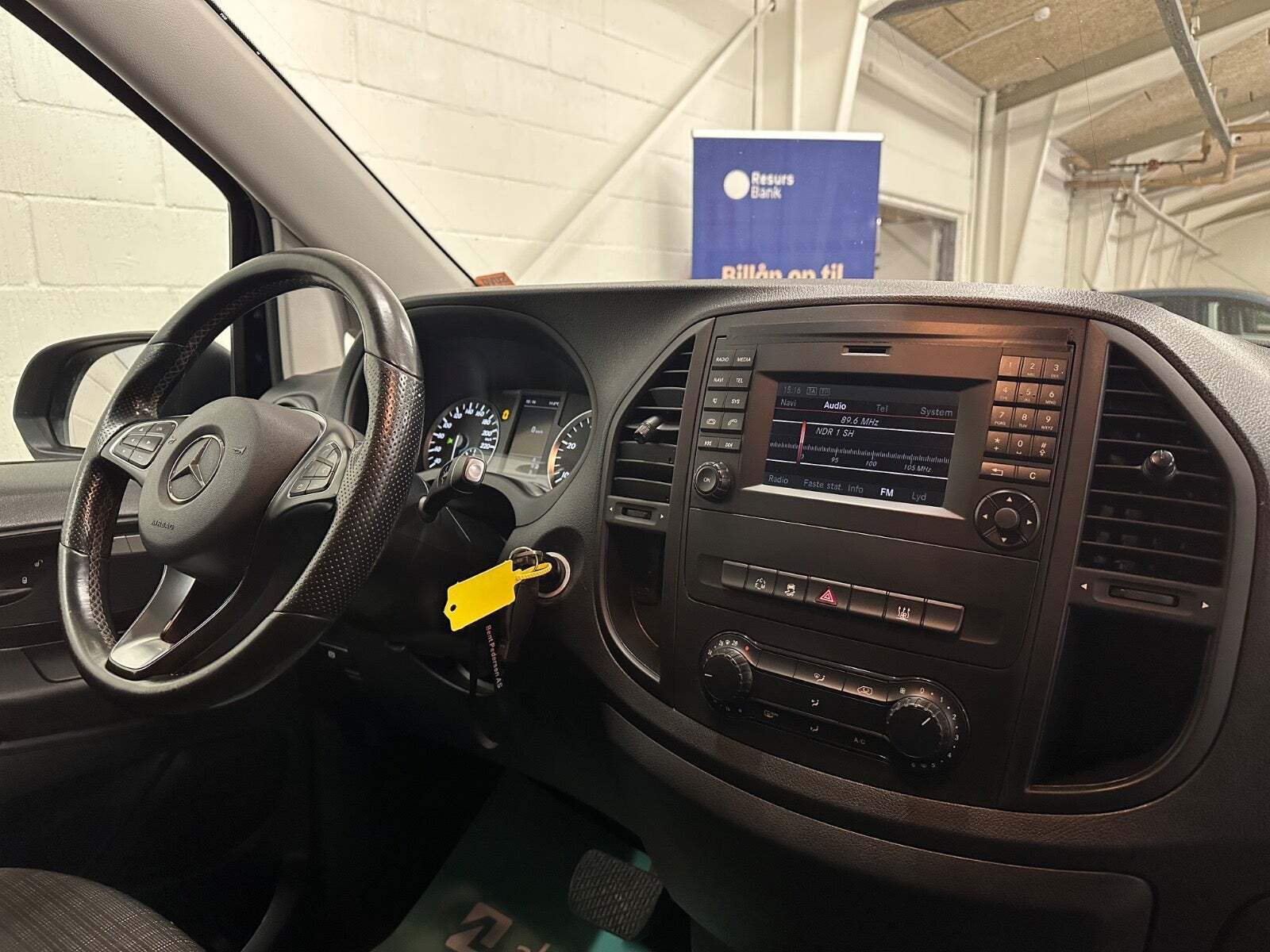 Sort Mercedes Vito 116 fra 2017