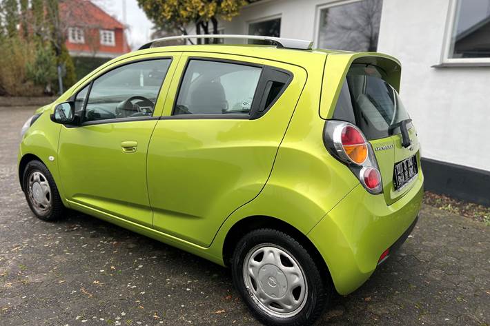 Grøn Chevrolet Spark fra 2012