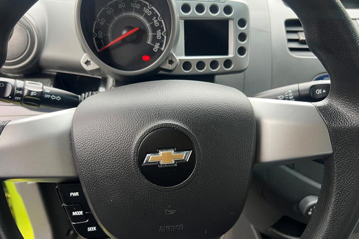 Grøn Chevrolet Spark fra 2012