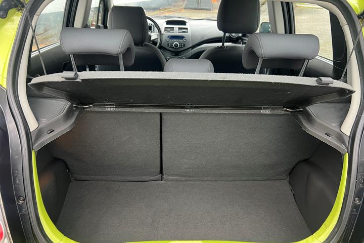 Grøn Chevrolet Spark fra 2012