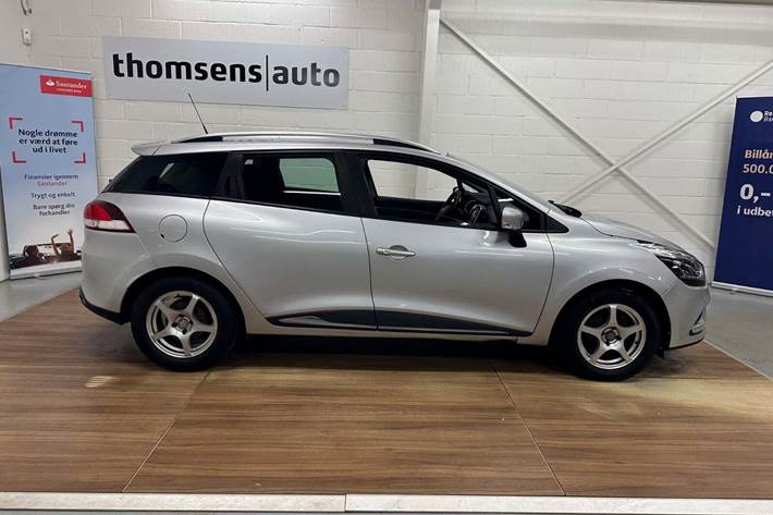 Sølv Renault Clio IV fra 2018