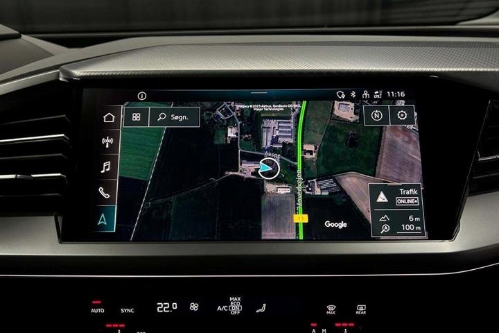 Grå Audi Q4 e-tron fra 2024