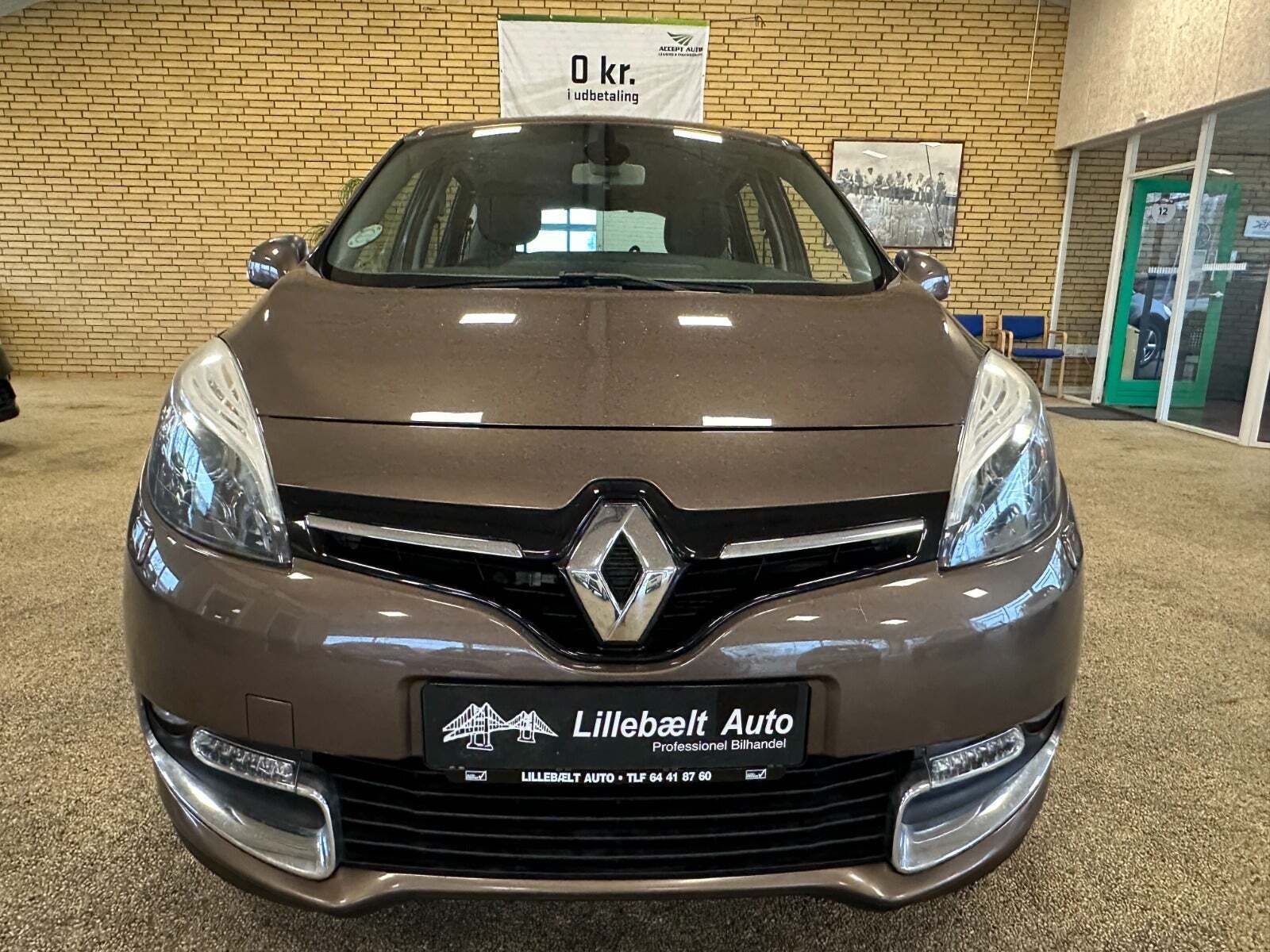 Brun Renault Grand Scenic III fra 2012