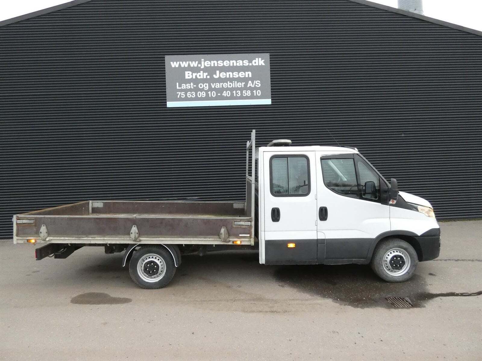Iveco Daily 2,3 35S14 Mandskabsvogn m/lad