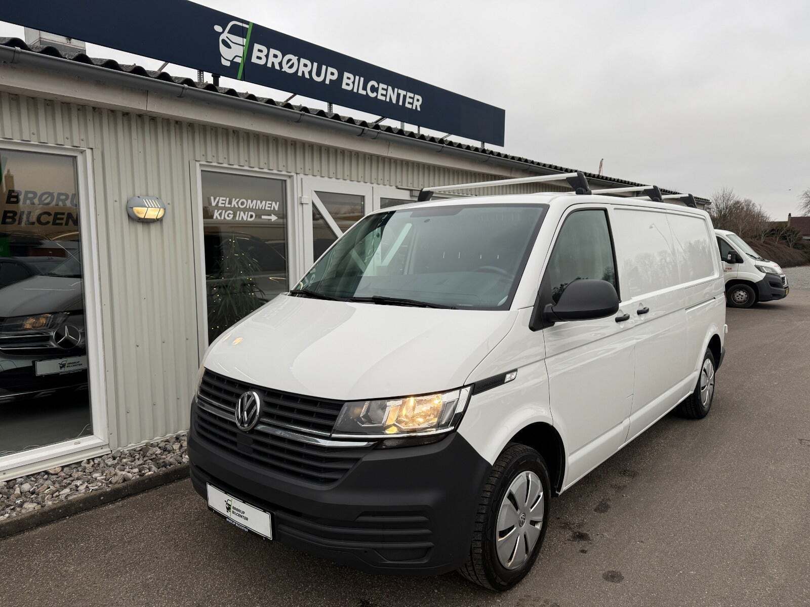 VW Transporter 2,0 TDi 150 Kassevogn DSG lang