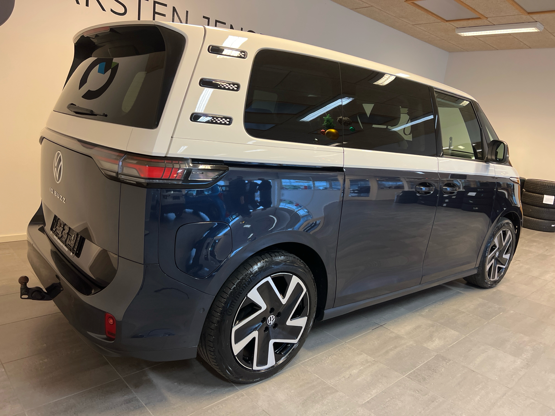 VW ID.Buzz EL Style 75 Years Edition 204HK Aut.