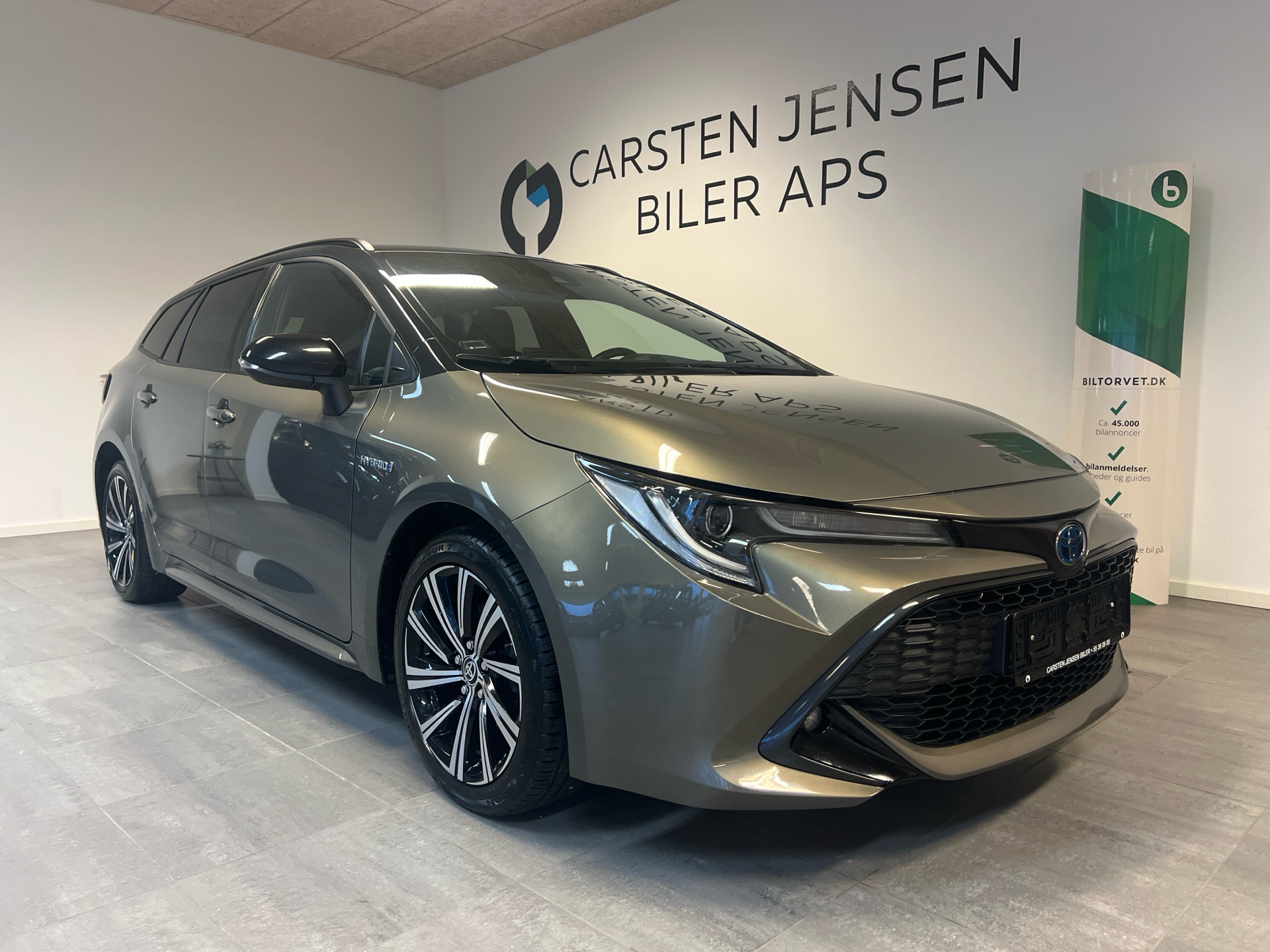 Toyota Corolla 1,8 Touring Sports Hybrid Active Premium E-CVT 122HK Stc Trinl. Gear