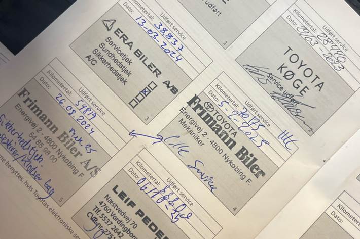 Grøn Toyota Corolla fra 2022