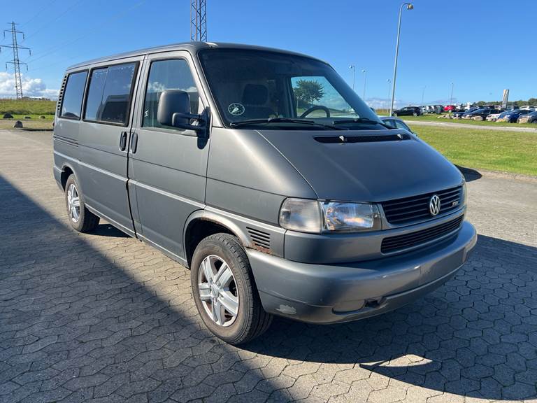 VW Caravelle 2,5 Kort 8/9 pers. TDI m/Airbag m/ABS Syncro 102HK