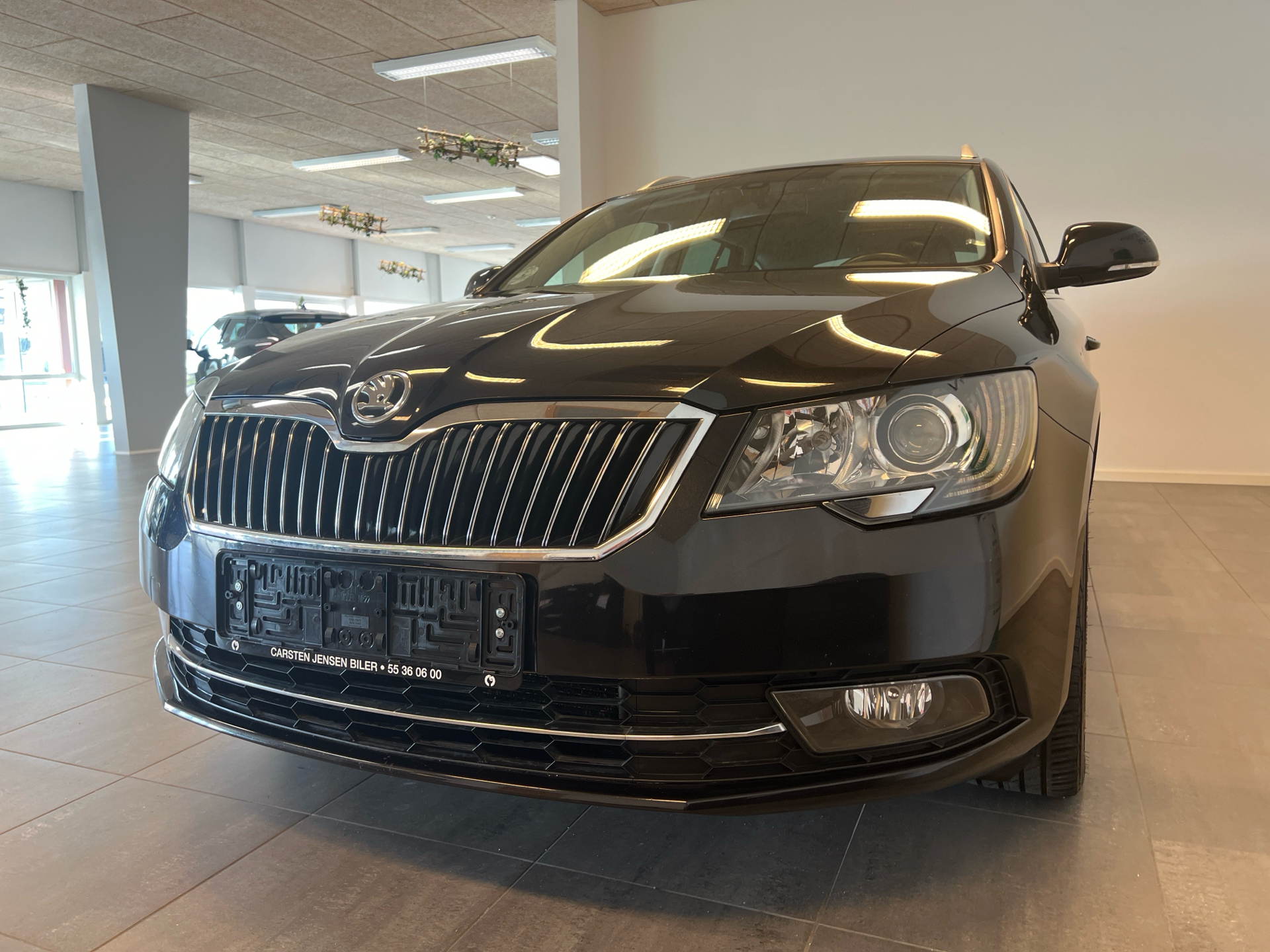 Skoda Superb 2,0 Combi TDI Common Rail DPF Elegance DSG 140HK Stc 6g Aut.