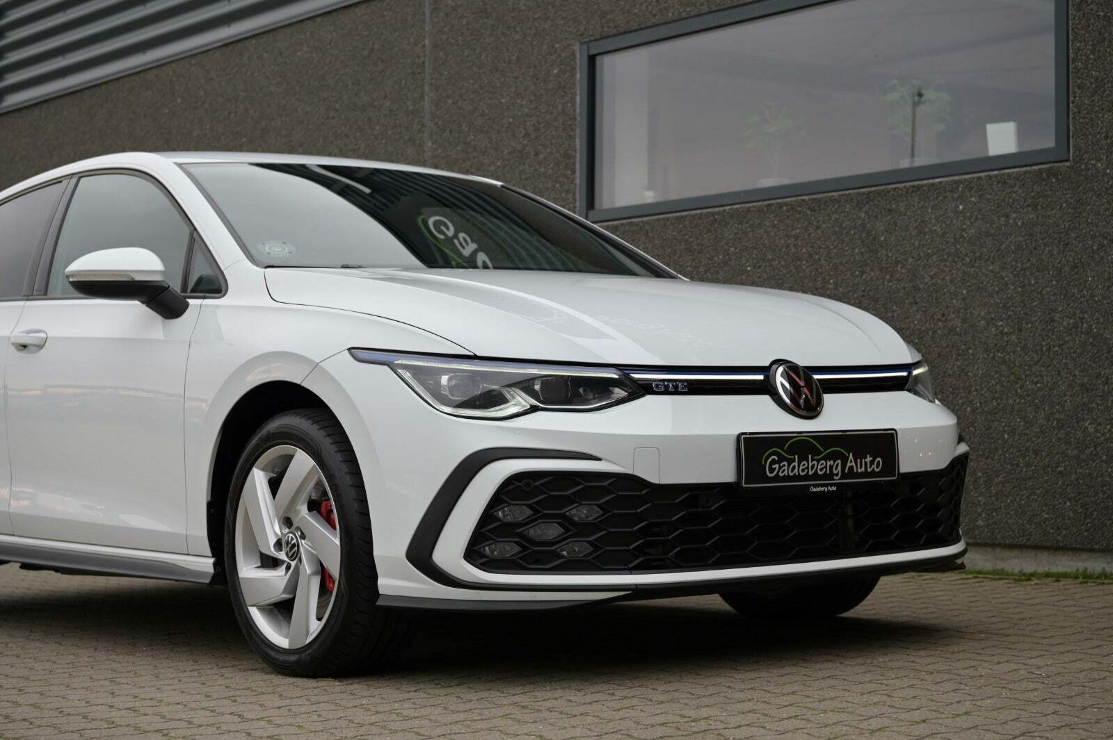 Hvid VW Golf VIII fra 2021