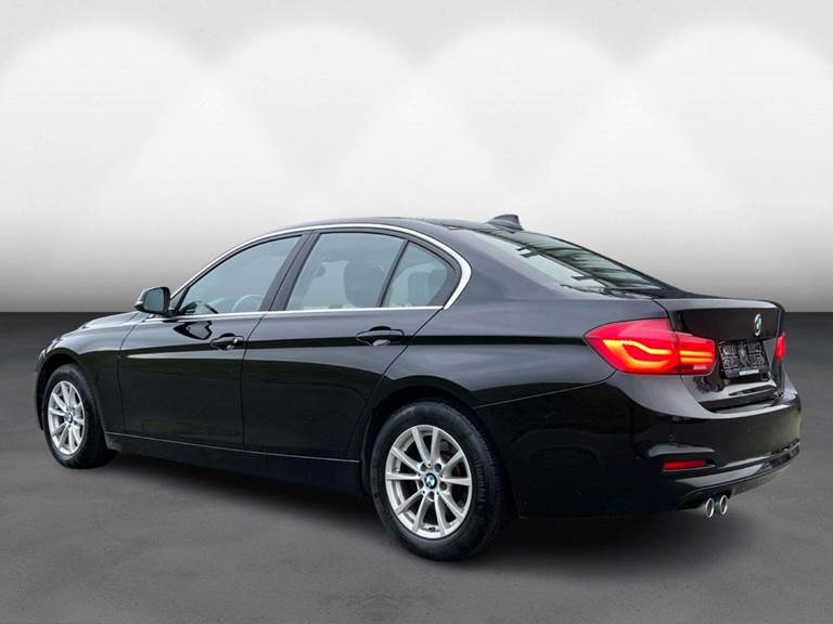 BMW 320d 2,0 Advantage aut.