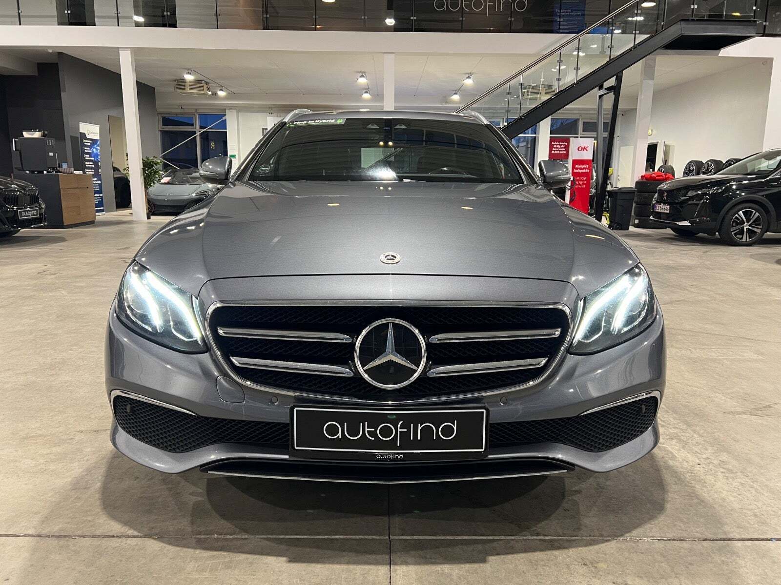 Mercedes E300 de 2,0 Advantage stc. aut.