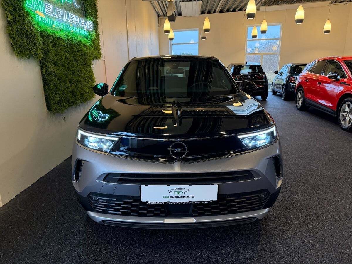 Sølv Opel Mokka-e fra 2023