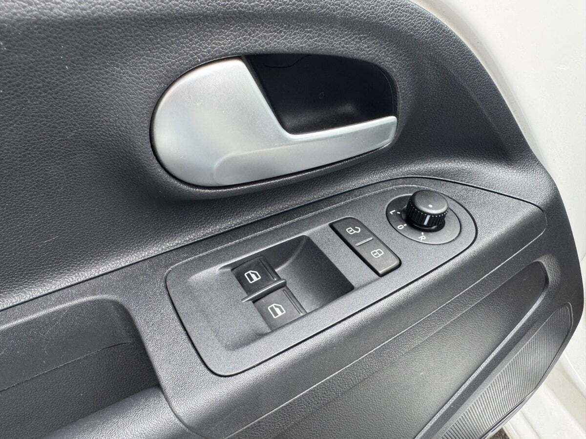 Hvid VW UP! fra 2019