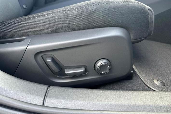 Blå Polestar 2 fra 2025