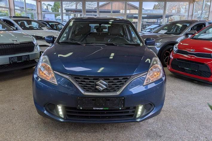 Blå Suzuki Baleno fra 2020