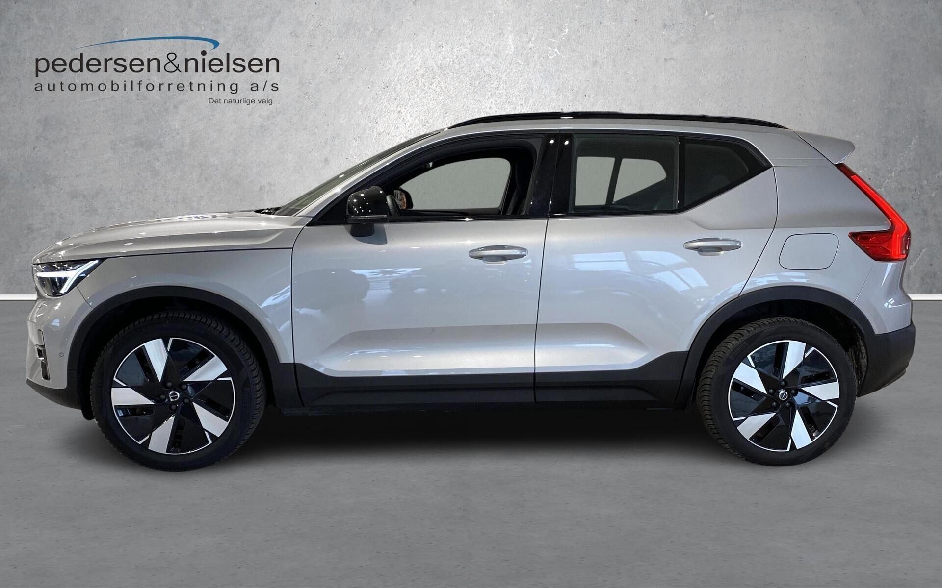 Volvo XC40 Recharge Extended Range Ultimate 252HK 5d Aut.