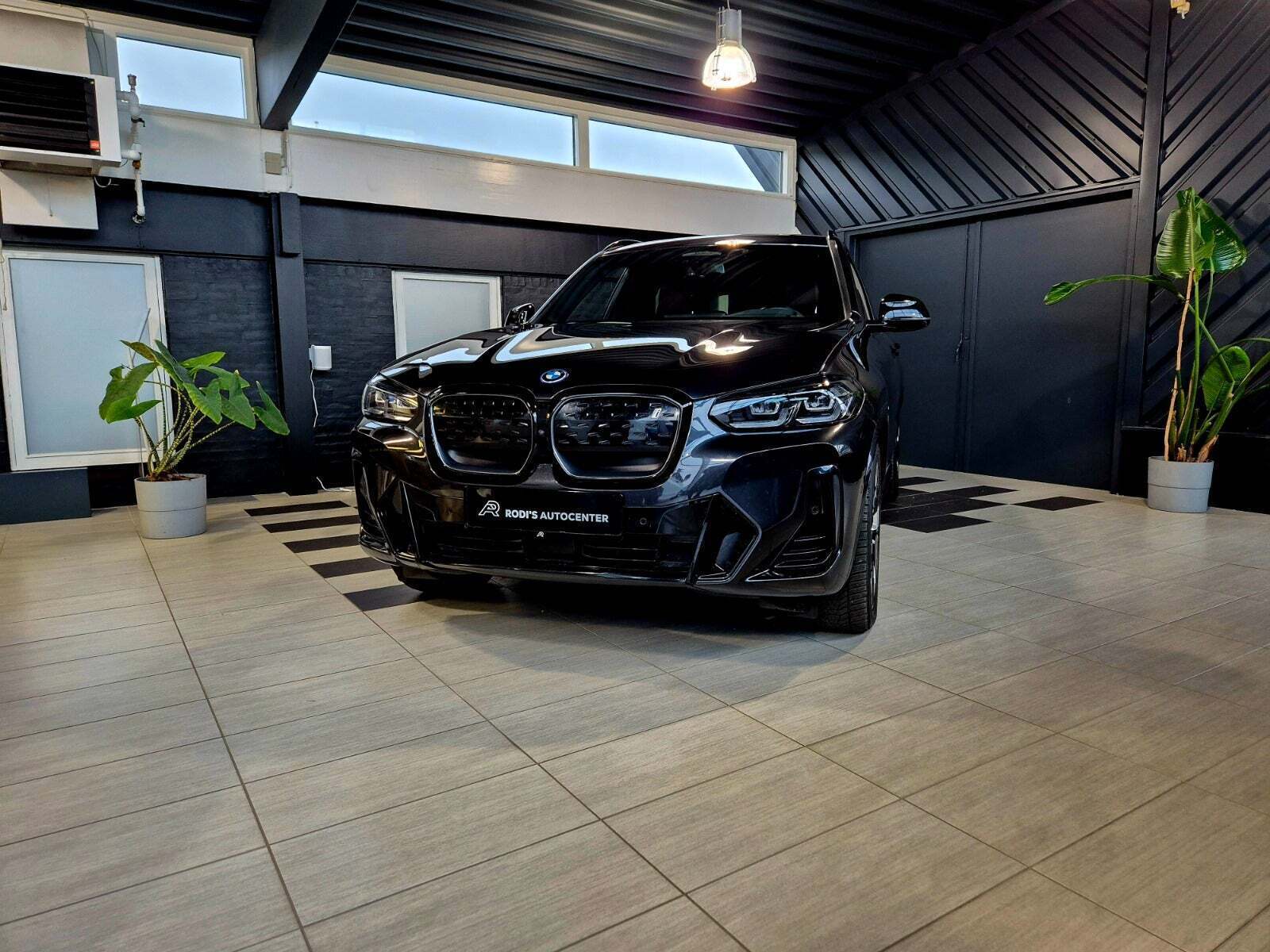 BMW iX3 Charged Plus M-Sport