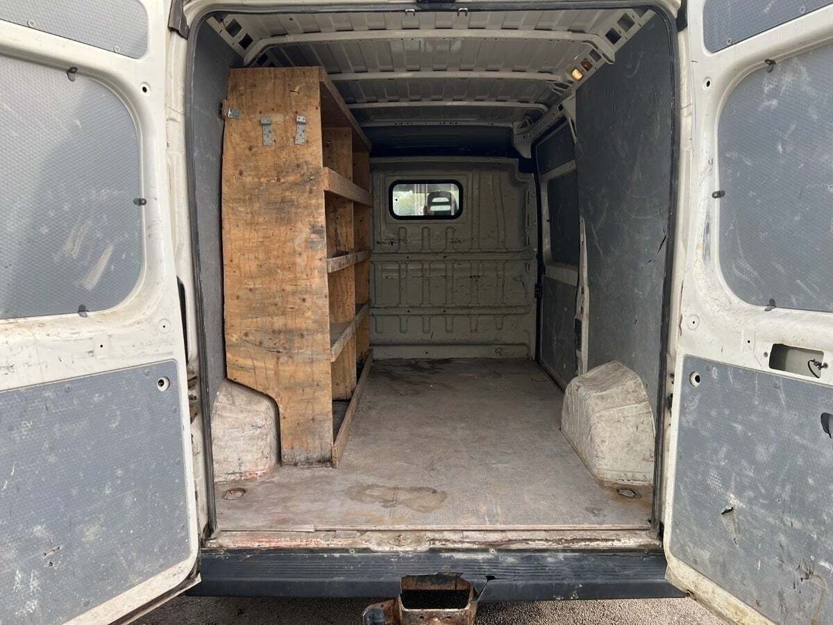 Peugeot Boxer 330 2,0 BlueHDi 130 L2H2