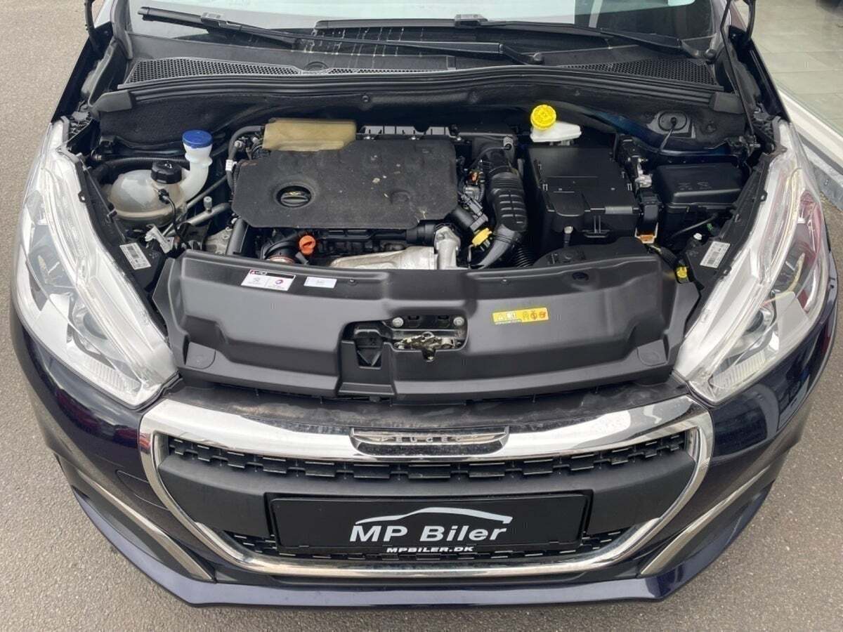 Lilla Peugeot 208 fra 2020