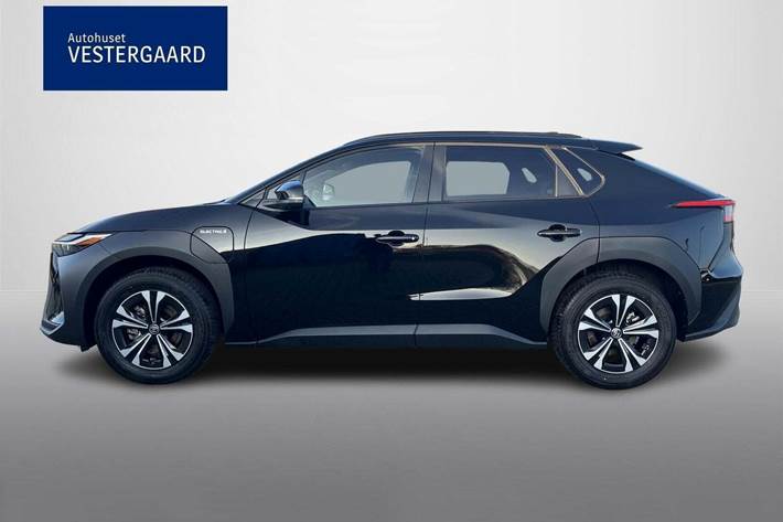 Sort Toyota BZ4X fra 2023