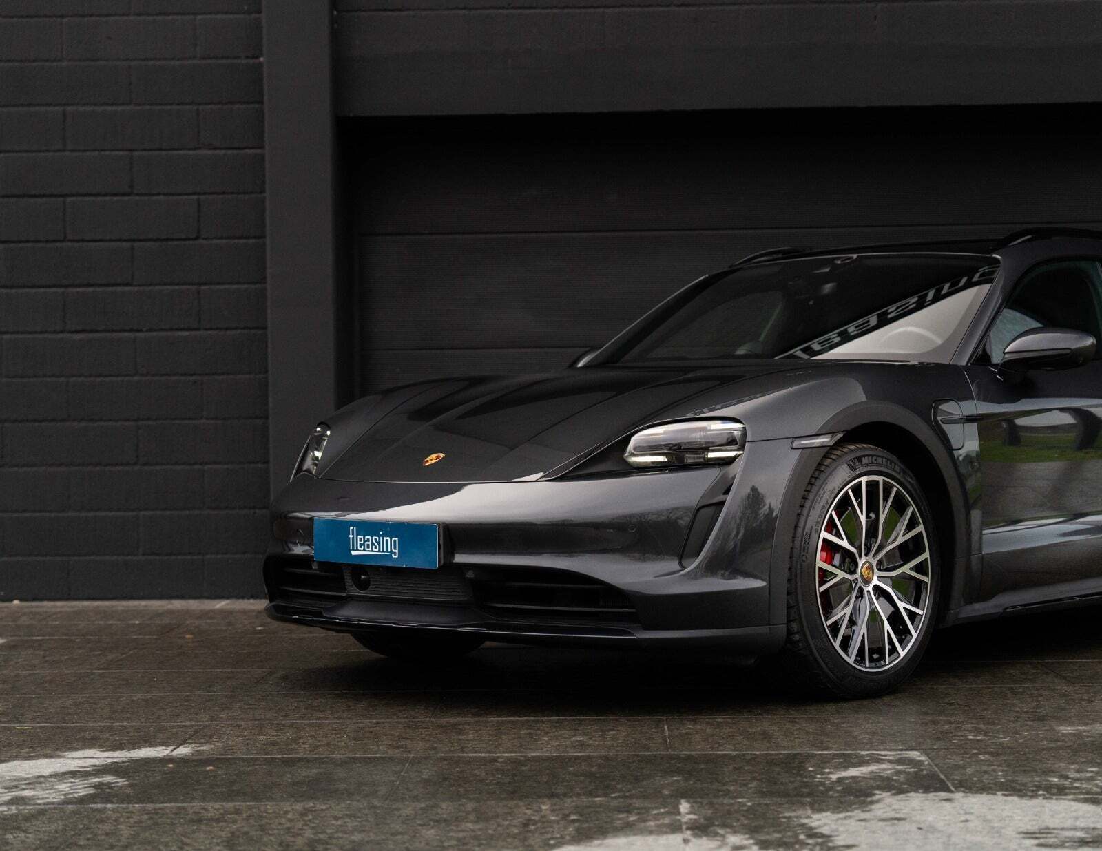 Porsche Taycan 4S Performance+ Cross Turismo