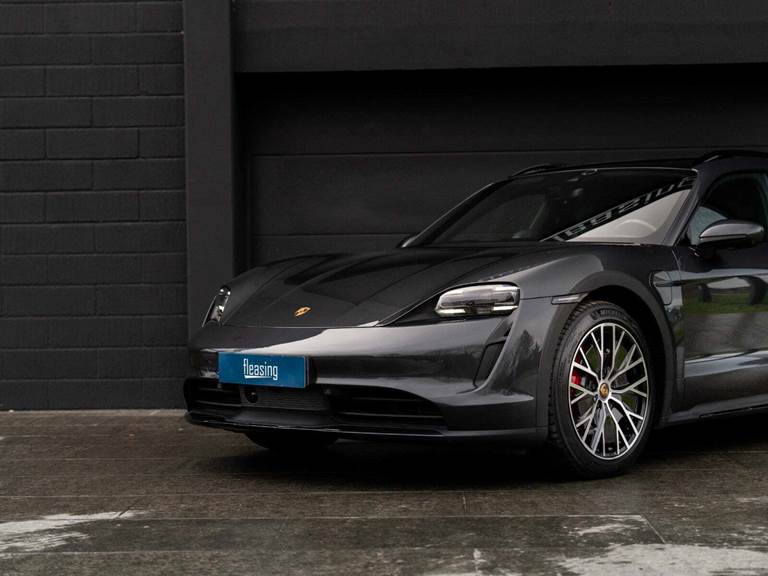 Porsche Taycan 4S Performance+ Cross Turismo